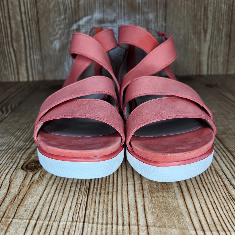 Eileen‎ Fisher Sally Wedge Strappy Sandal Size 9